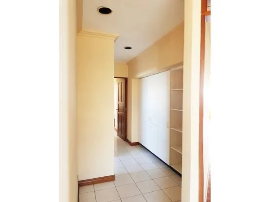 Venta de casa en condominio, en Curridabat, Urbanización El Prado - image 9