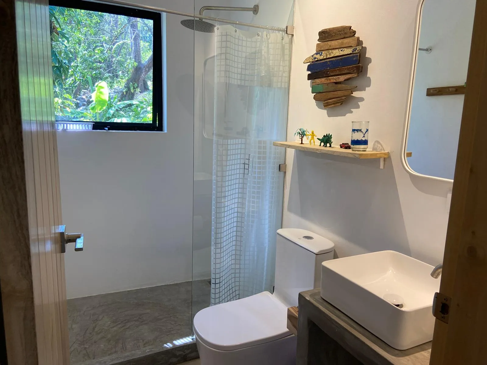 3 Homes in Santa Teresa, Costa Rica  8,000m²  minutes to Playa Carmen and Income Producing Property - image 15