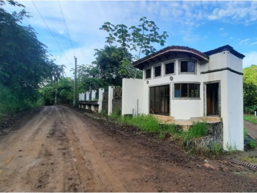 Lots in Calle Hermosa - image 4