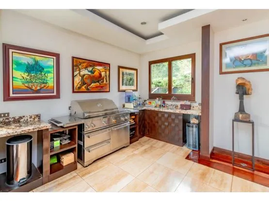 Luxurious Independent House for Sale or Rent in Escazú -Luxury - image 12