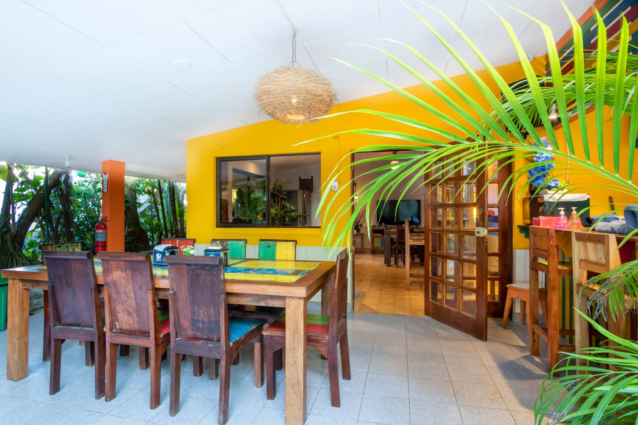 Budha House, Your Hotel and Comercial in the Heart of Jaco Main Street - image 8
