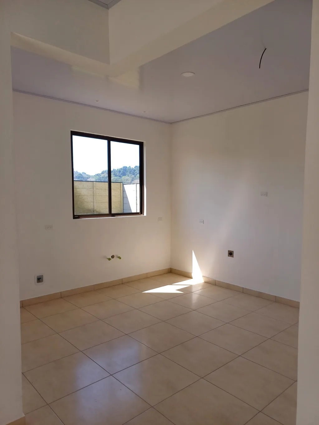 Brand-new two-story home with large backyard near Jacó - image 4