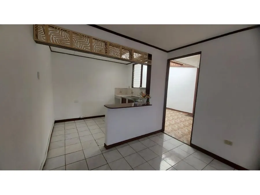 SE VENDE FOR SALE CASA EN CODOMINIO DE UN NIVEL EN PAVAS - image 7