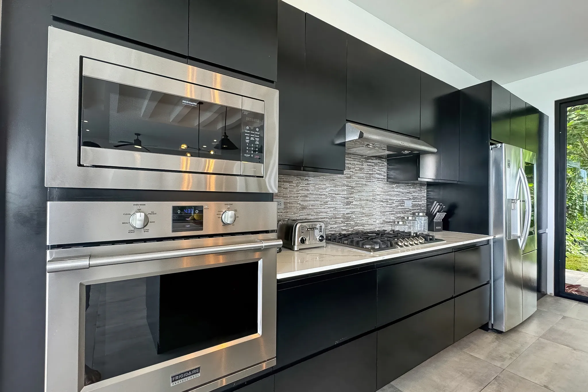 ELEGANT HOUSE WITH OCEAN & JUNGLE VIEWS IN OJOCHAL, COSTA RICA - image 8