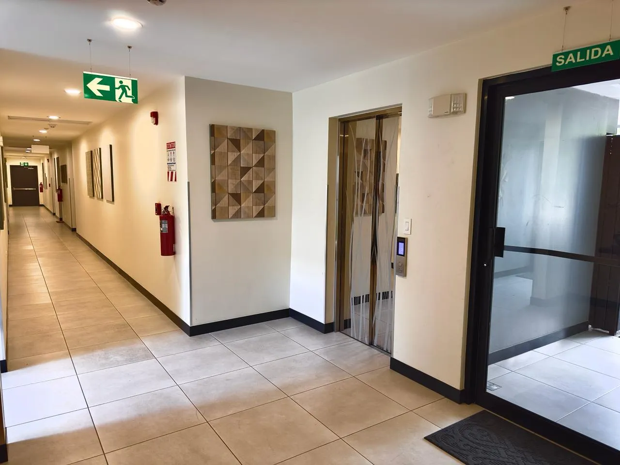 Sale / Beautiful Apartments in Novatriana Condominium, Alajuela - image 7