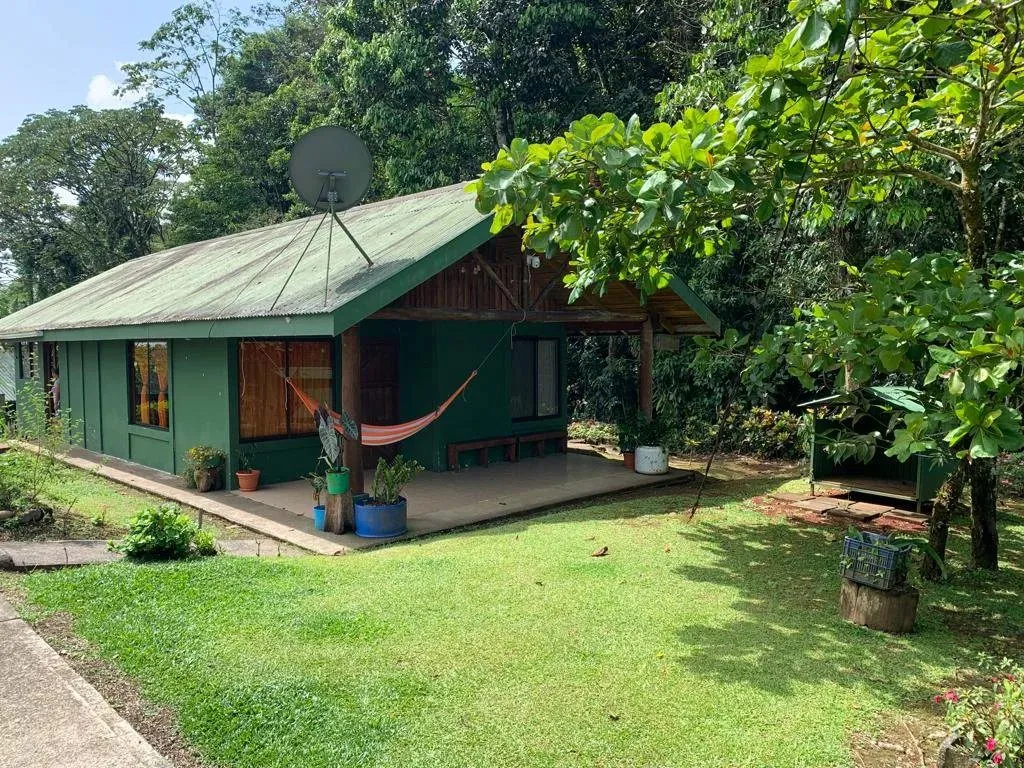Beautiful 480,000 m² Tourist Property in Alajuela - image 2