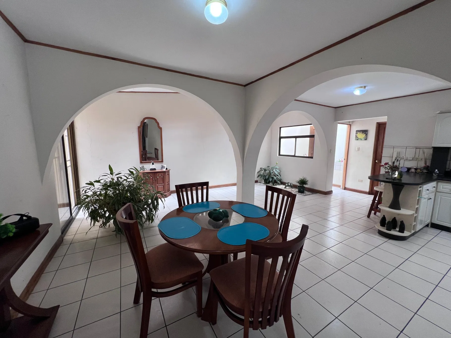 Sale / Nice House in Trejos Montealegre Residential, San Rafael, Escazu, San Jose - image 11