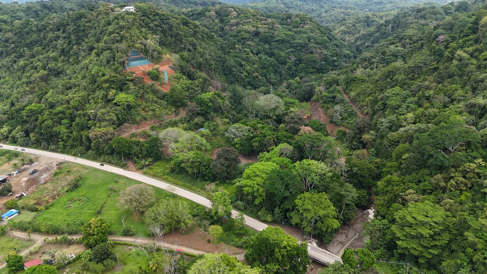UNPARALLELED OCEAN VIEW LAND IN OJOCHAL, COSTA RICA - image 1