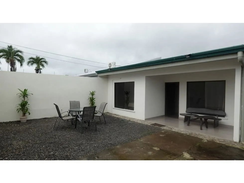  Newly Renovated House With a Prime Location in Jaco Town - image 15