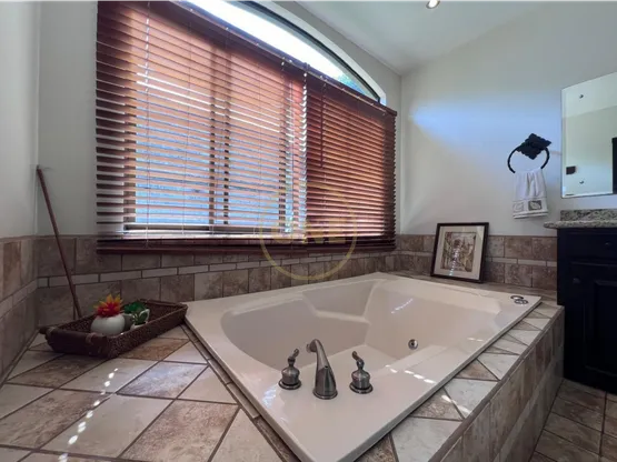 Elegant Residence in Alajuela - image 11