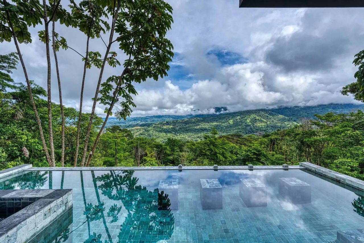 MOUNTAIN & VALLEY VIEW LUXURY HOUSE IN ESCALERAS, COSTA RICA – KONGO HOUSE - image 5