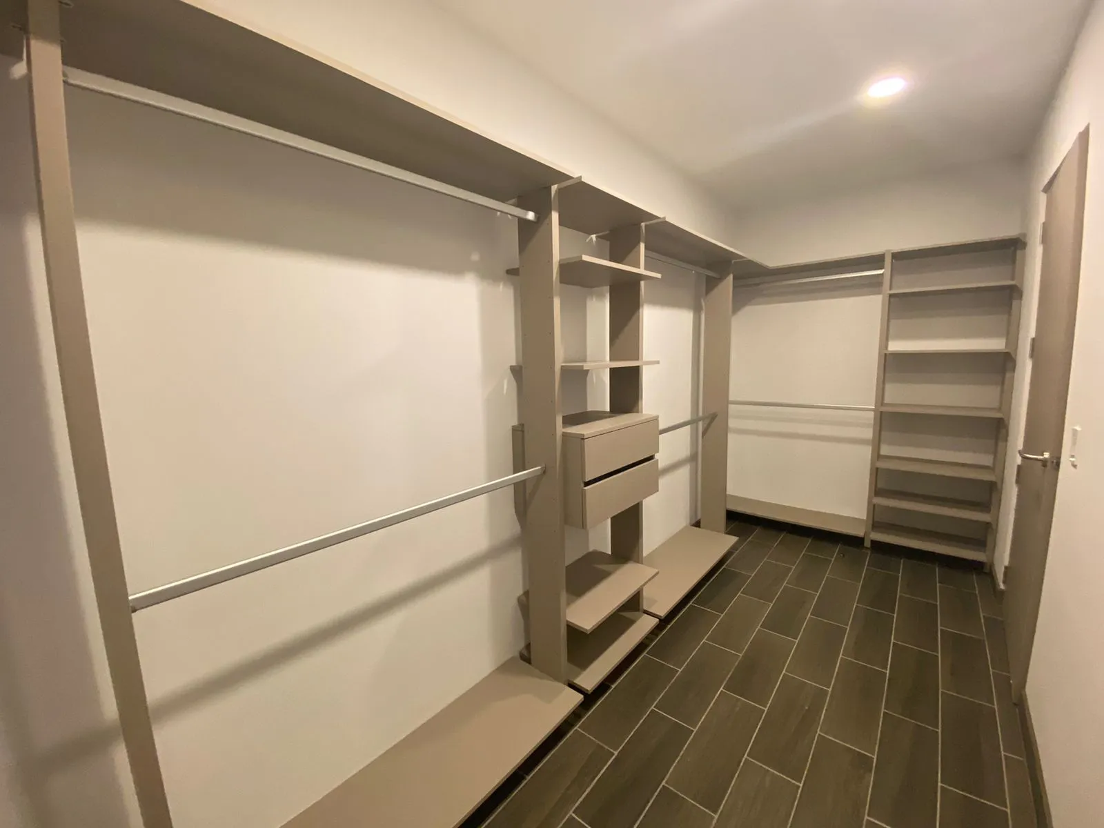 Sale / Luxury Apartments in Condominium, San Miguel, Escazu, San Jose  - image 15