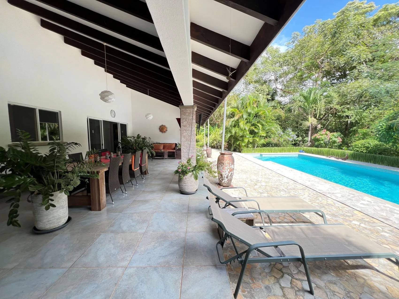 Villa Palma Royal Exclusive Private Estate with Modern Luxury and Natural Charm with horse stables in Las Delicias Santa Teresa - image 8