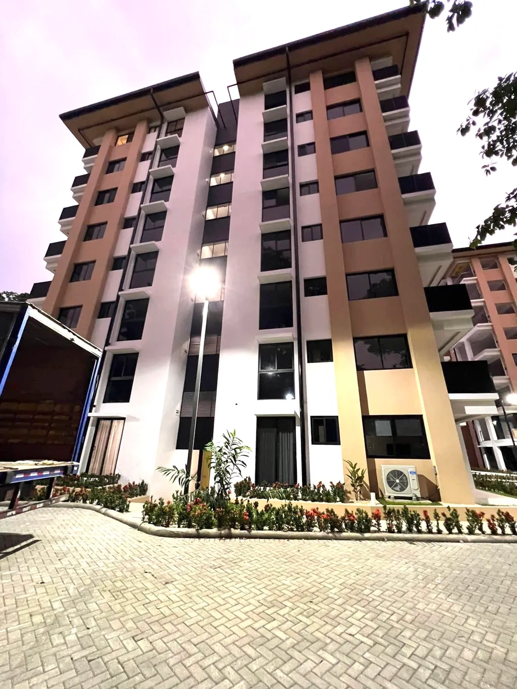 Sale / Stunning Condominium Apartments, Jaco, Puntarenas - image 5