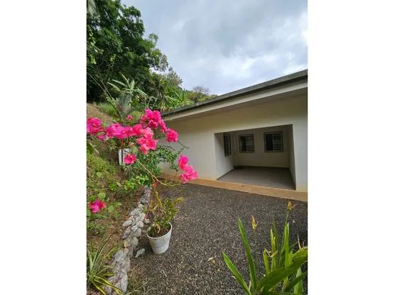 Beautiful Home in a quiet and green place close to Jaco Town - image 5