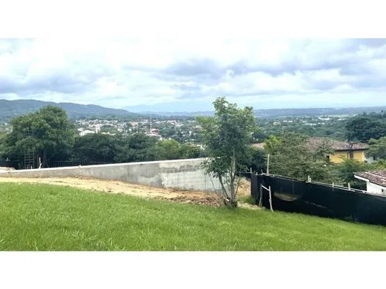 Sale / Impressive Lot in the Cerro Condominium, Ciudad, San Jose - image 11