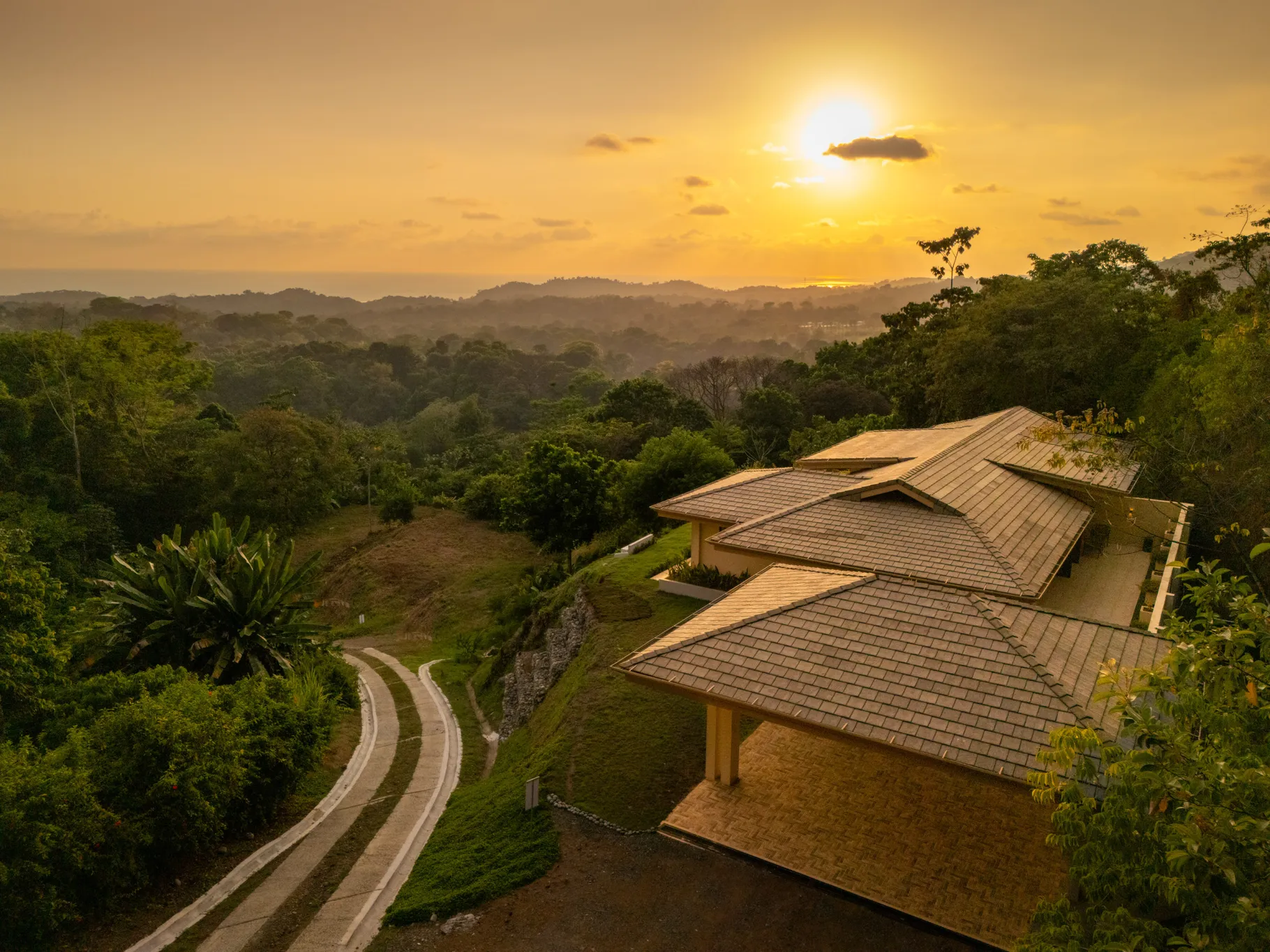 SUNSET OCEAN VIEW HOUSE IN OJOCHAL, COSTA RICA – CASA TRANQUILIDAD - image 2