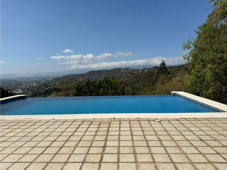Luxury Home in Alto de las Palomas: Pool, Security, & Stunning Views - image 13