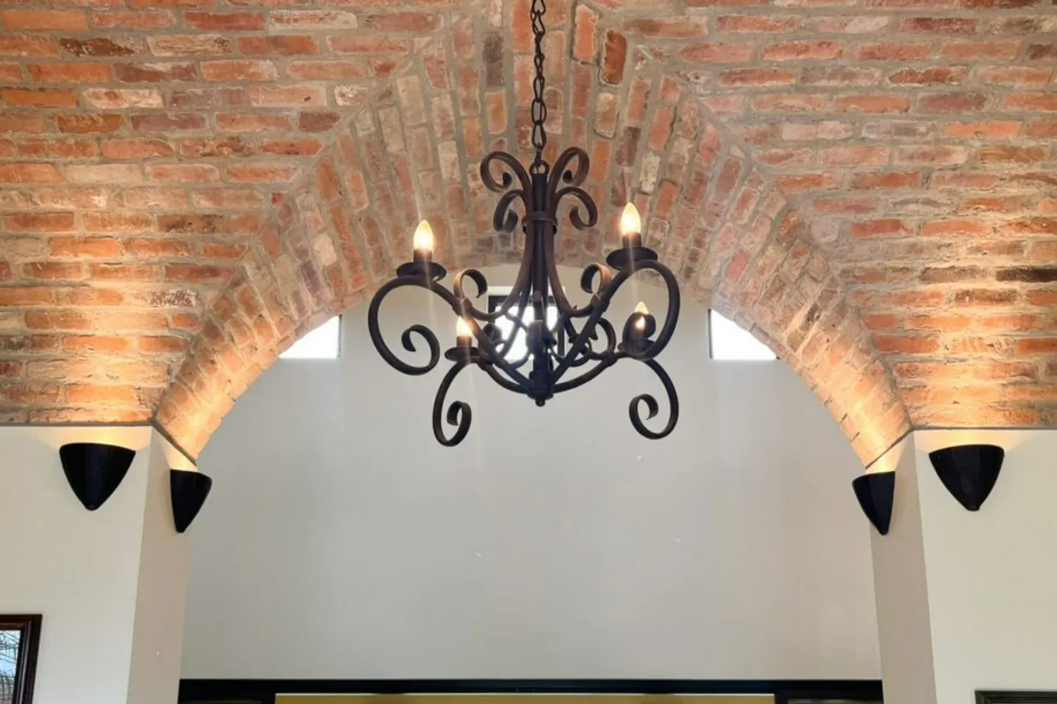 LUXURIOUS SUN VALLEY HOUSE IN SAN JOSE, COSTA RICA - image 11