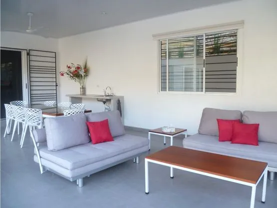 Beautiful Home in a quiet and green place close to Jaco Town - image 2