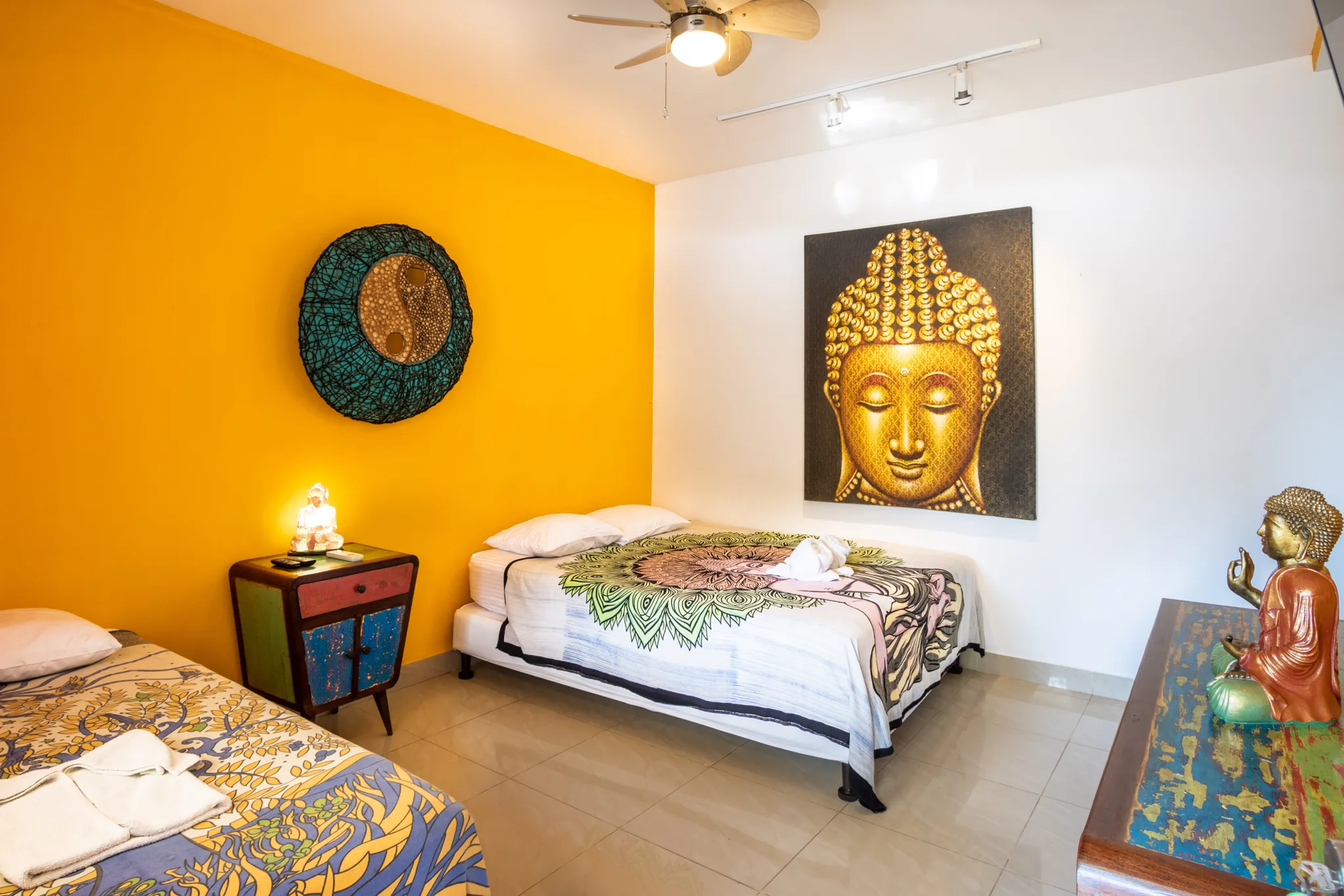 Budha House, Your Hotel and Comercial in the Heart of Jaco Main Street - image 5