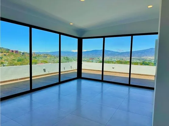 Modern Penthouse with Spectacular Views in Escazú - image 12