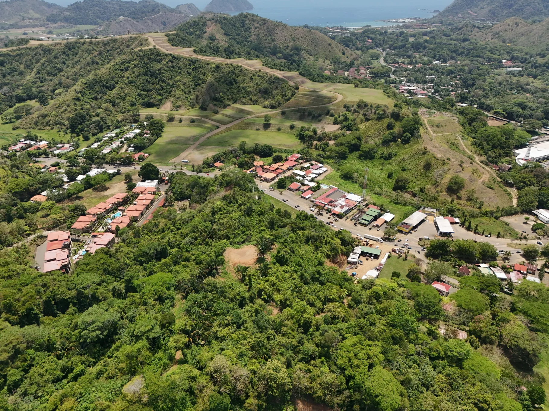 🌄 Prime Development Opportunity in Herradura – 206,657 m² with Ocean & Mountain Views 🌊🌿 - image 13