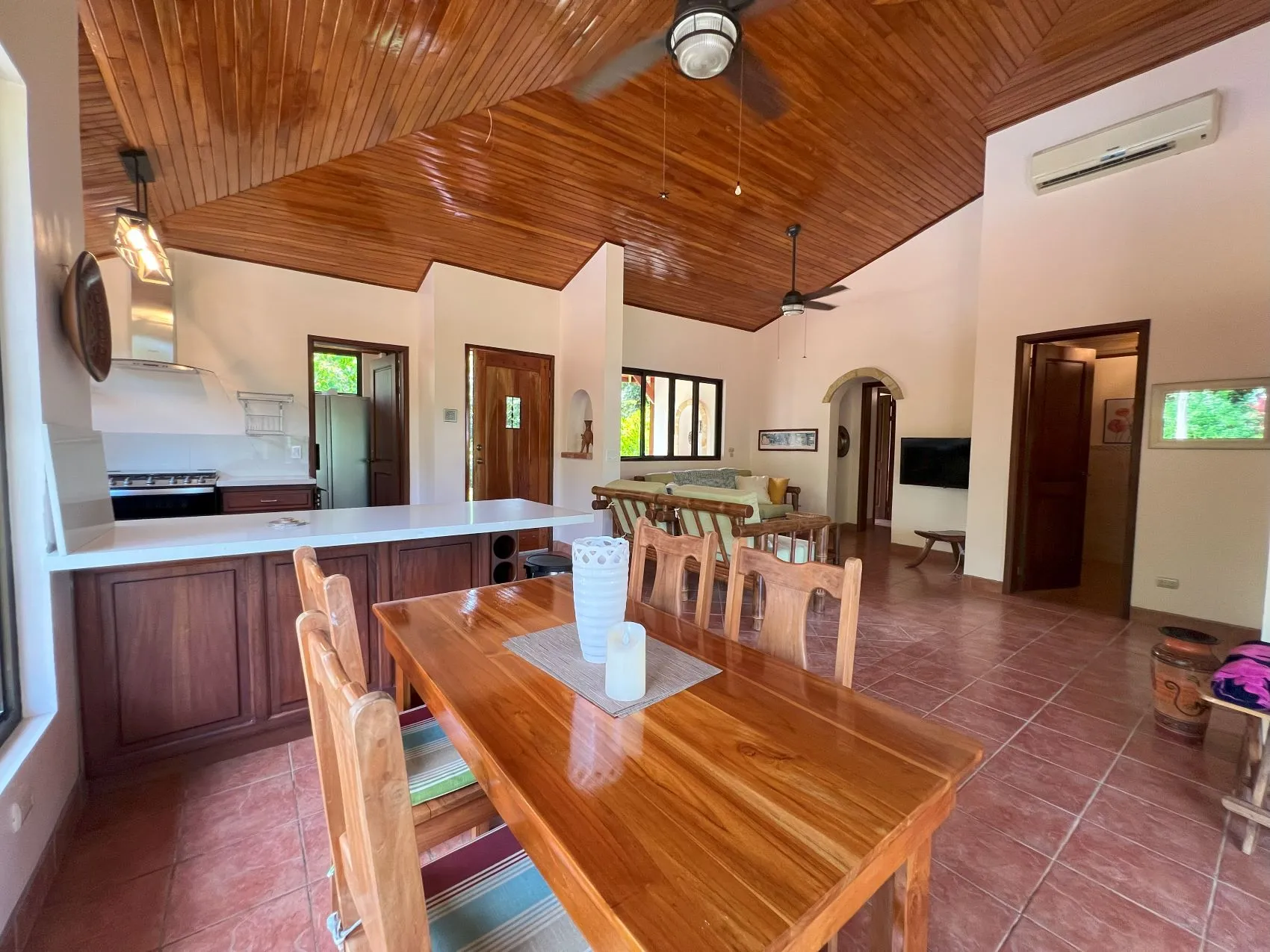 Charming 3-Bedroom, 3-Bathroom House with Pool Near Tango Mar – A Tropical Oasis - image 11