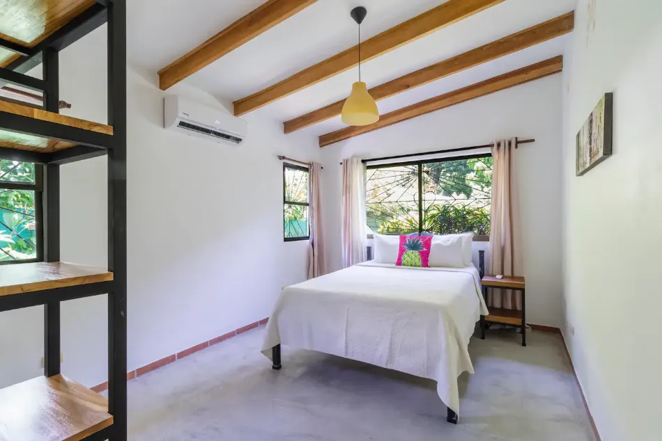 Two Bedroom Home with Studio and Swimming Pool 5 minutes from Santa Teresa Beach - image 11