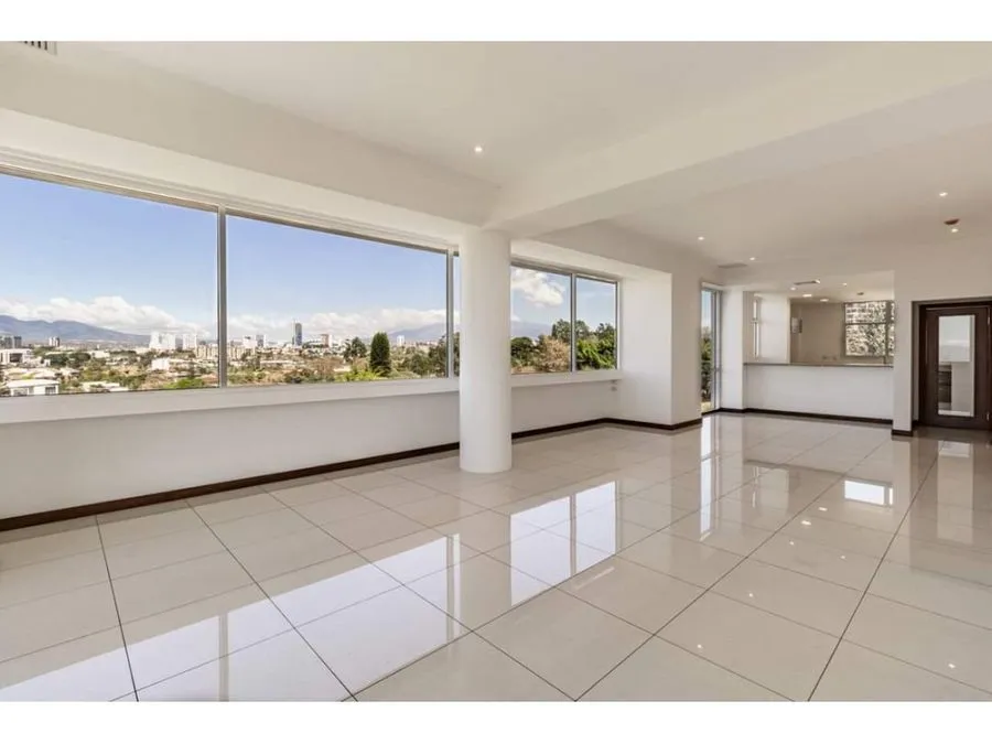 Luxury 3-Bedroom Penthouse in Escazú, San José - image 15