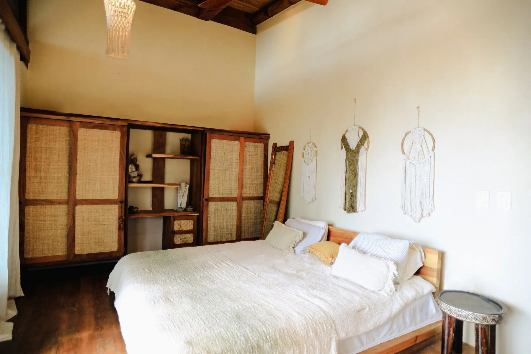 Three Beautifully Styled Homes with Ocean View Just Minutes from the Beach in Santa Teresa - image 12