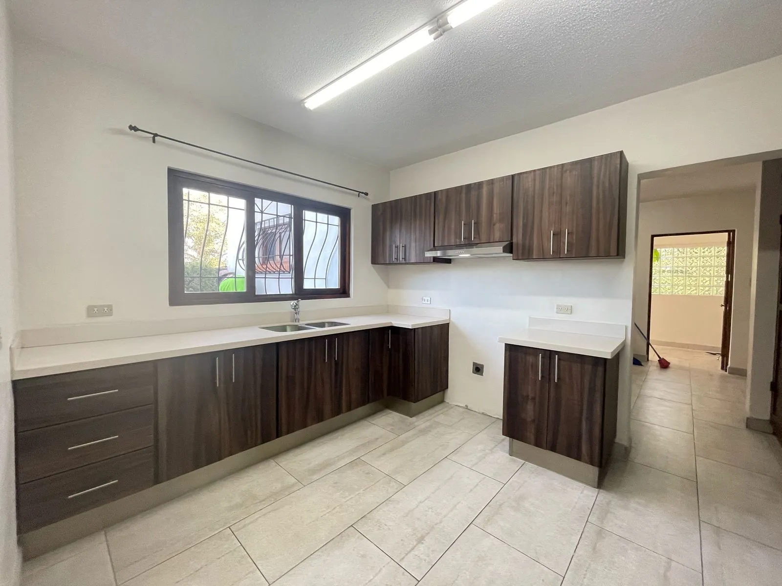 For RENT: Spacious Apartment in Bello Horizonte - image 12