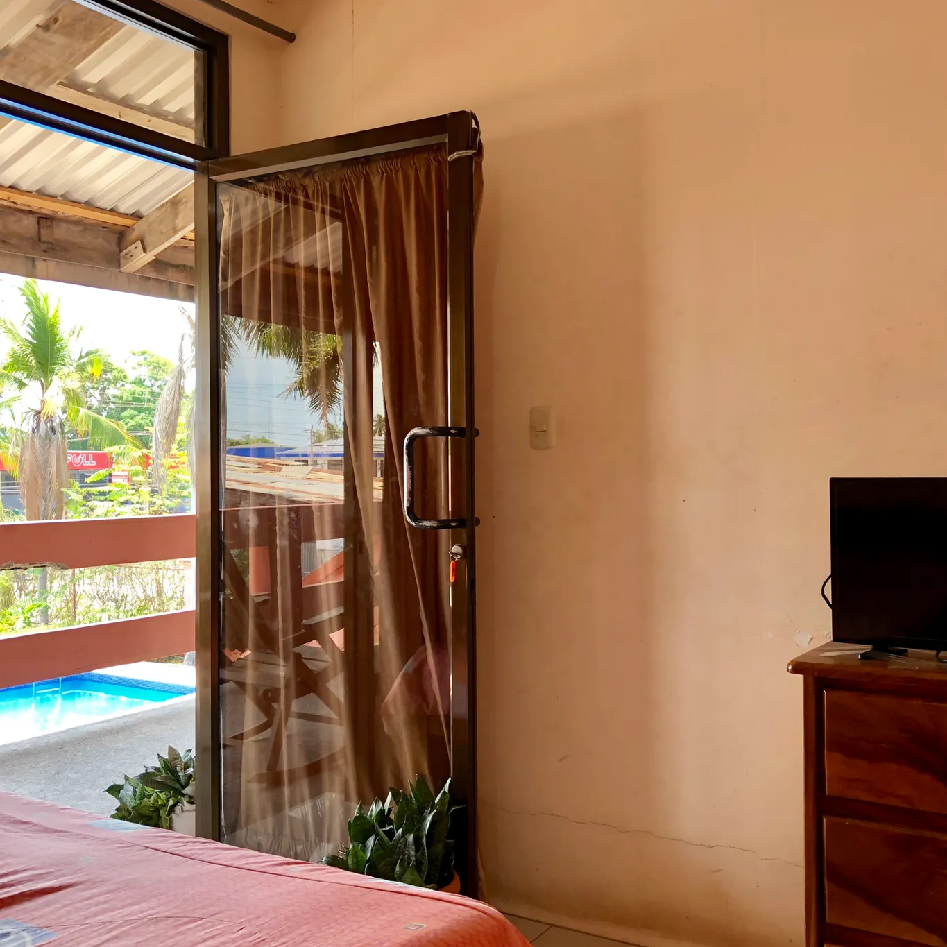 Sale / Beach Front Hotel, El Cocal, Puntarenas - image 9