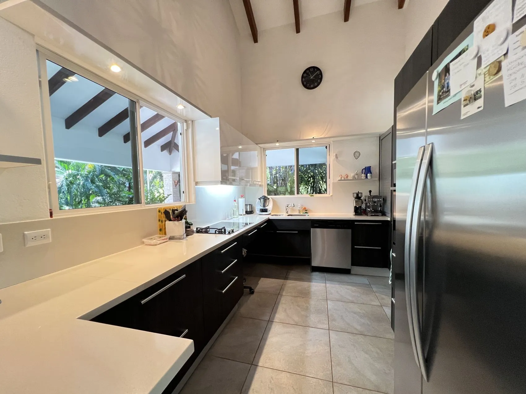 Villa Palma Royal Exclusive Private Estate with Modern Luxury and Natural Charm with horse stables in Las Delicias Santa Teresa - image 12