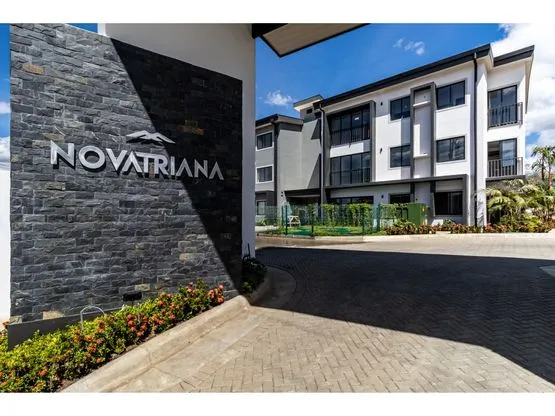 SE VENDE -FOR SALE Condominio NOVATRIANA en Alajuela - image 4