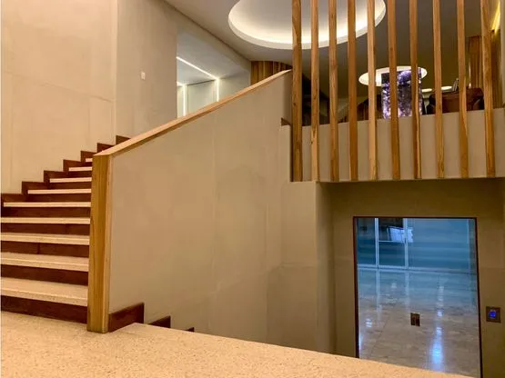 Espectaculares 1300 m2 de oficinas, en La Sabana! - image 3