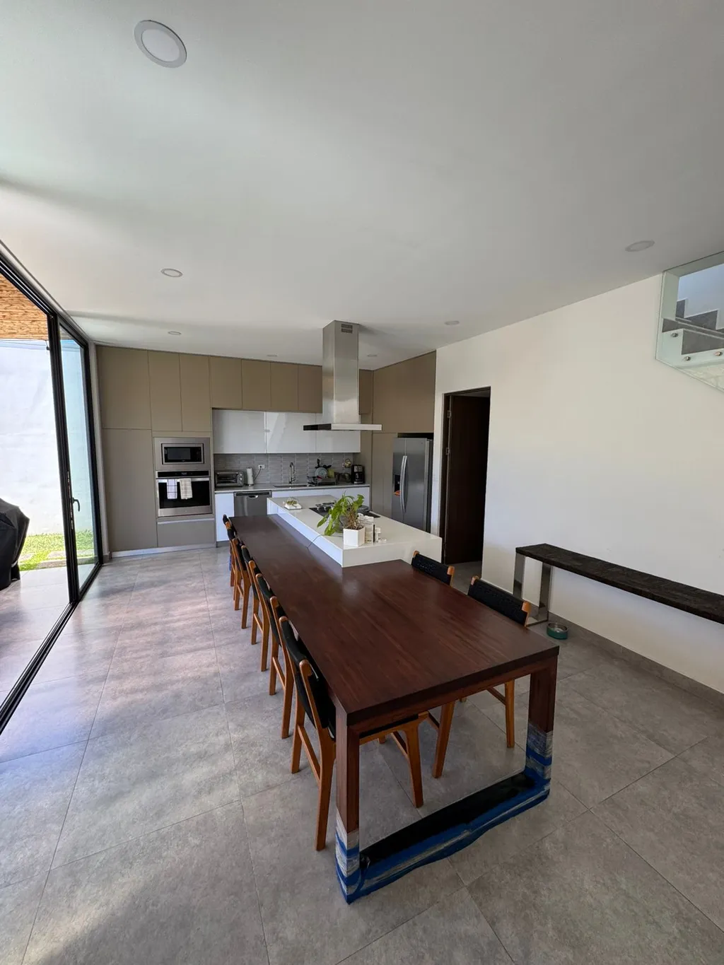 House FOR SALE in an exclusive condominium located in Santa Ana, Pozos. 📍Bulevar Santa Ana Condominium - image 4
