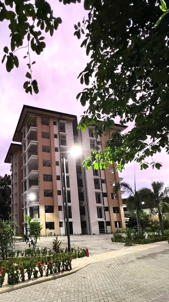 Sale / Stunning Condominium Apartments, Jaco, Puntarenas - image 4