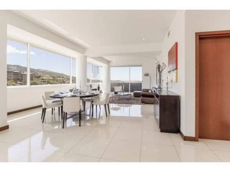 Luxury 3-Bedroom Penthouse in Escazú, San José - image 11