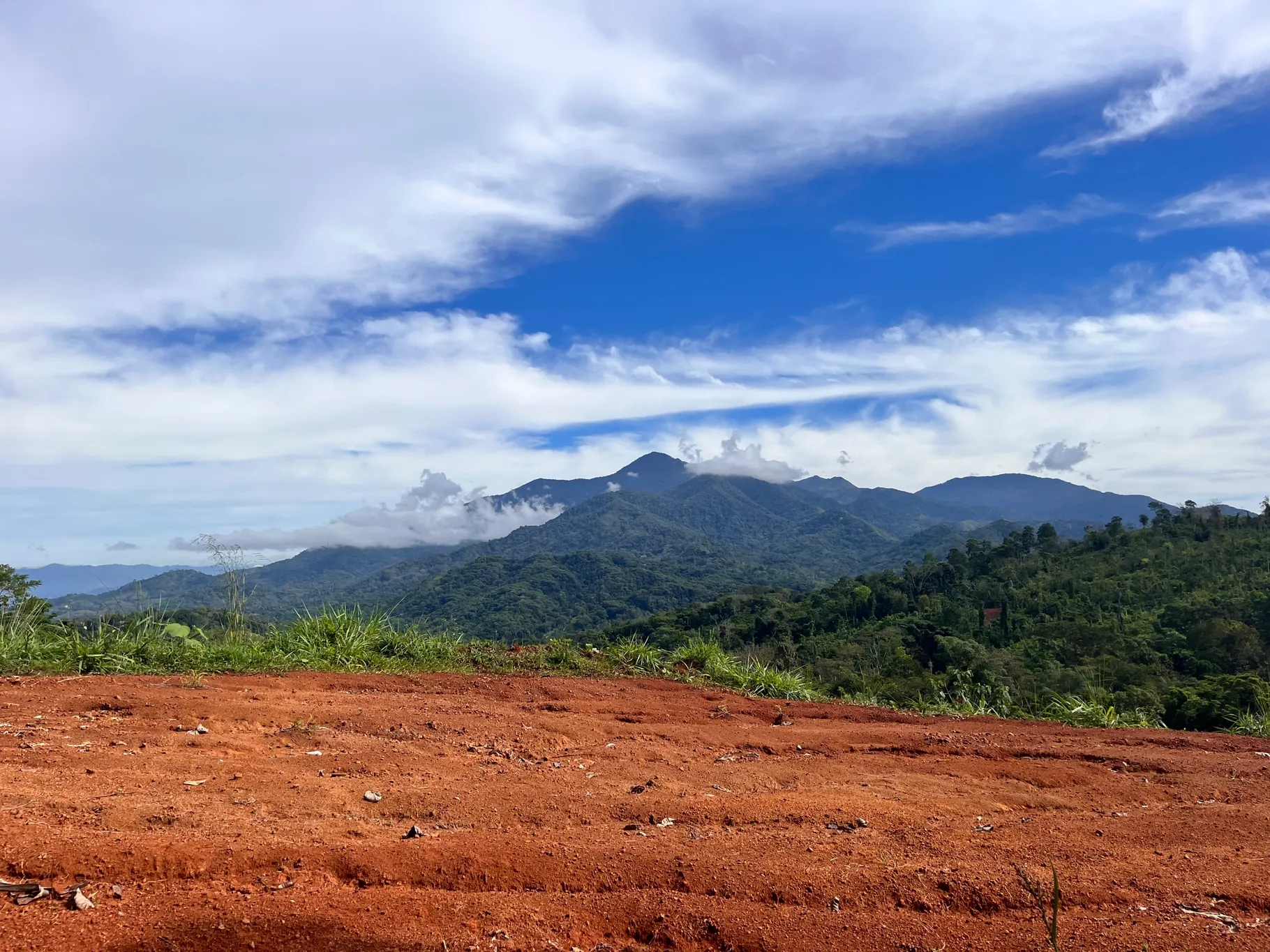  Spectacular Ecological Mountain Farm in Bijagual - image 9