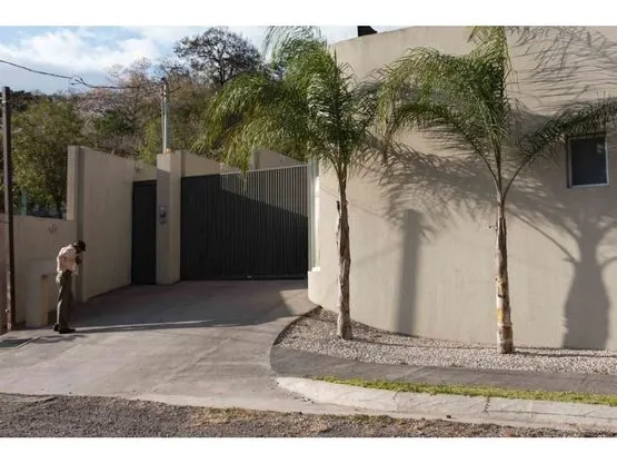 CASA EN POZOS DE SANTA ANA CON VISTAS ESPECTACULARES EN VENTA - image 11