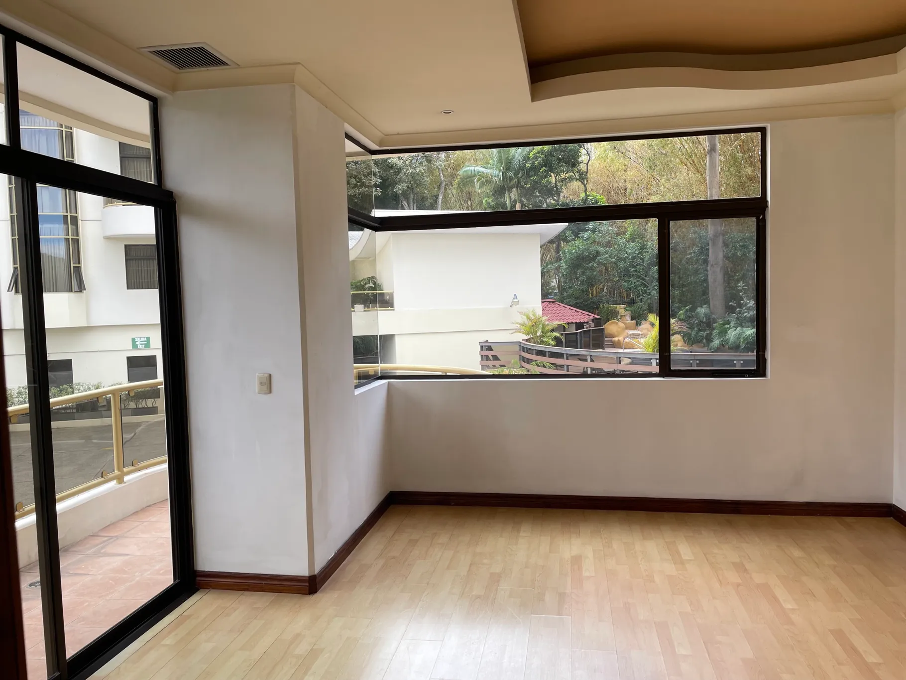 Sale / Beautiful Apartment in Condominium, Escazu, San Jose - image 15