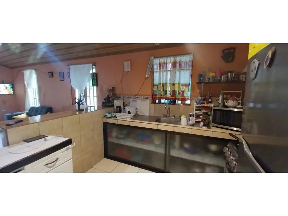 Practical home in Manuel Antonio - image 12