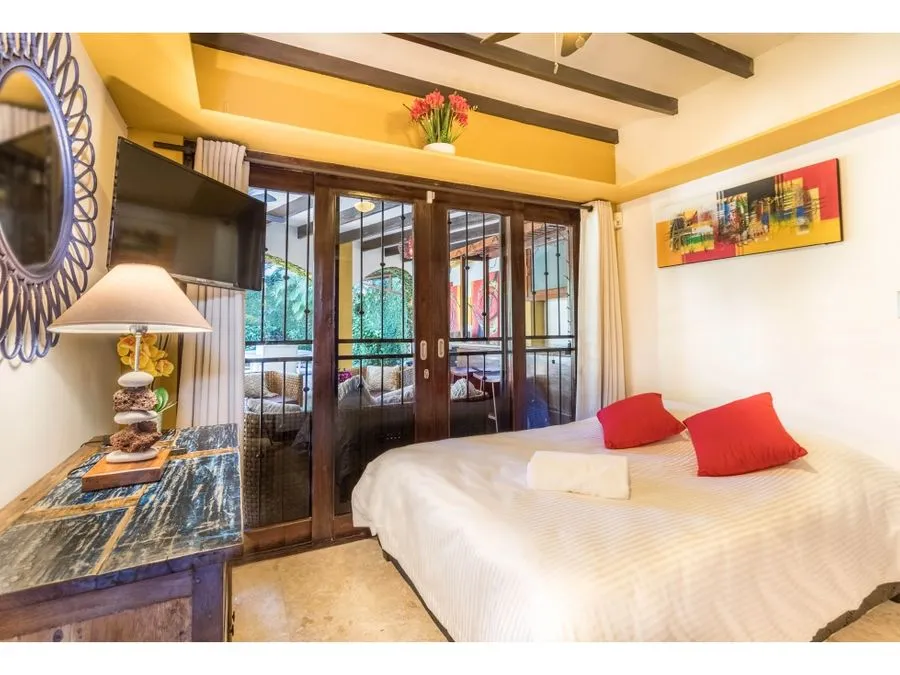  Spectacular Luxury house in Jaco Beach - image 9