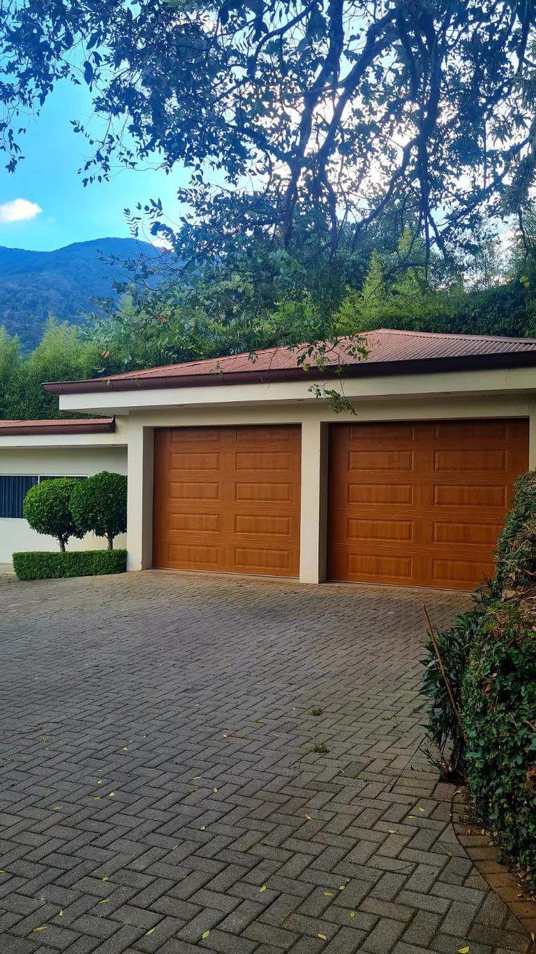 Sale / Luxury Property (With Permission for Commercial Use), San Antonio, Escazu, San Jose  - image 4