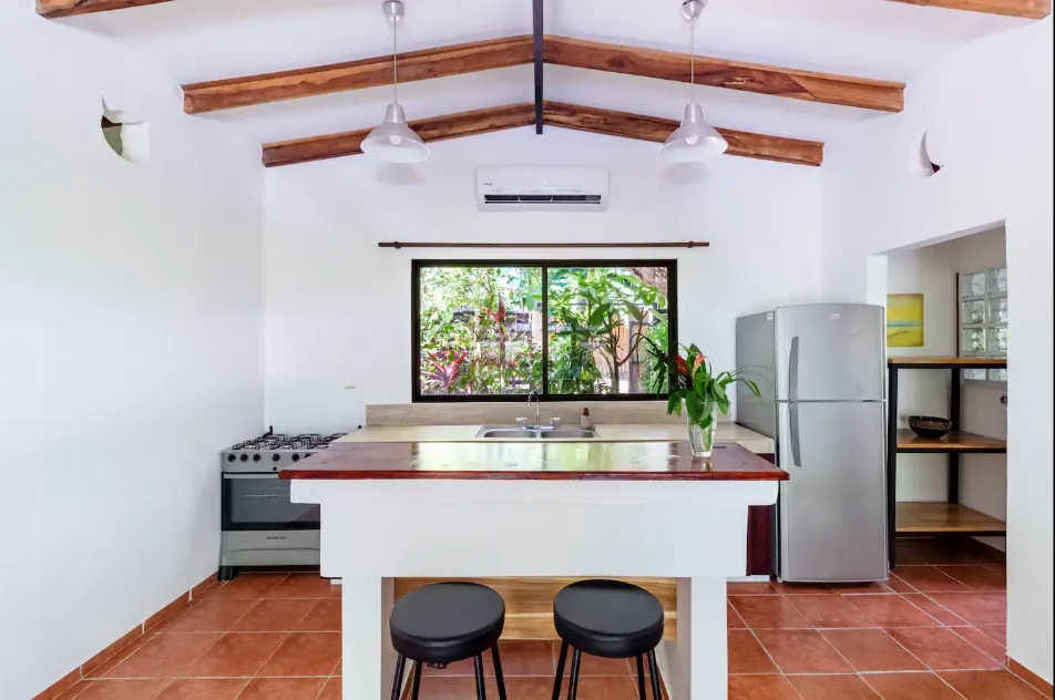 Two Bedroom Home with Studio and Swimming Pool 5 minutes from Santa Teresa Beach - image 7