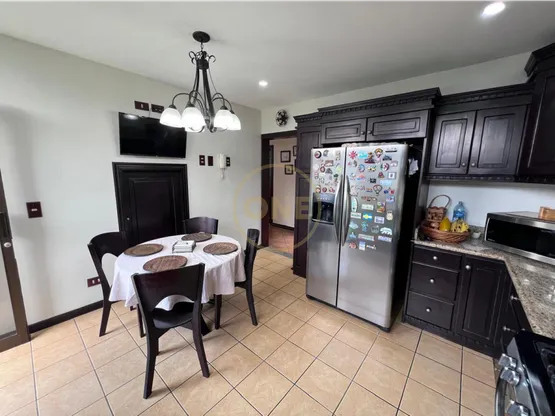 Elegant Residence in Alajuela - image 7