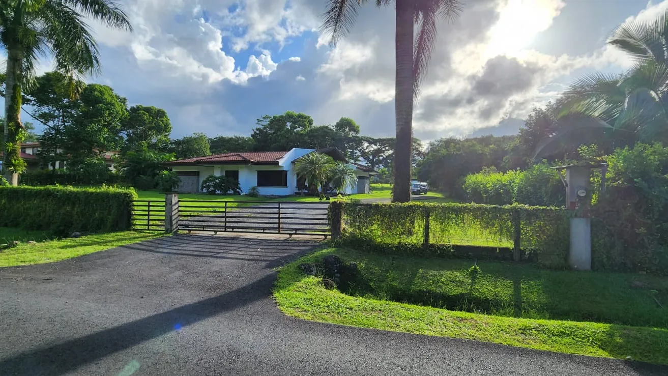 Sale / Imposing Property, Guapiles, Pococi, Limon  - image 2