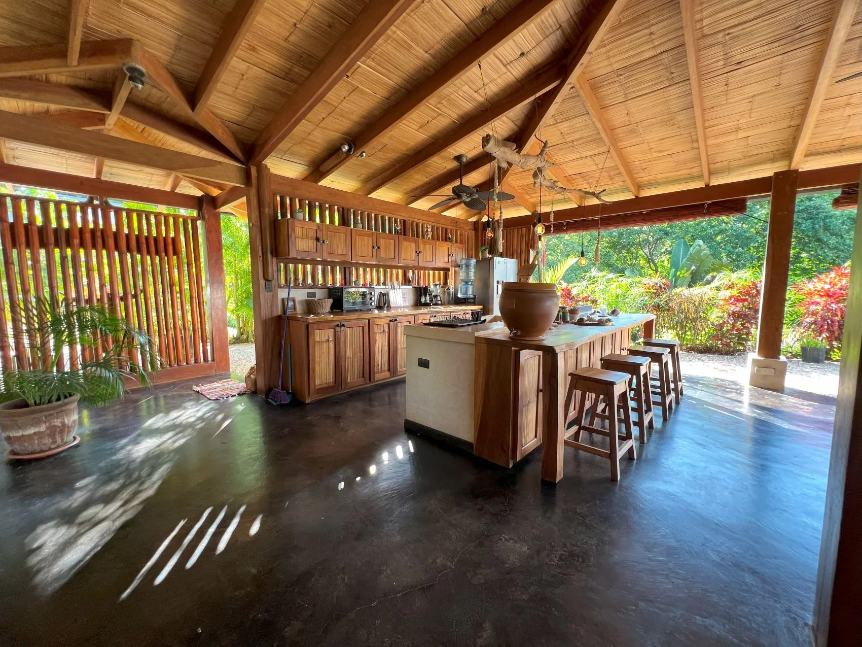 Luxury Santa Teresa Hills Estate: 3 Villas, 1 House, Yoga Deck, 3 Pools – Ocean & Jungle Views” - image 3