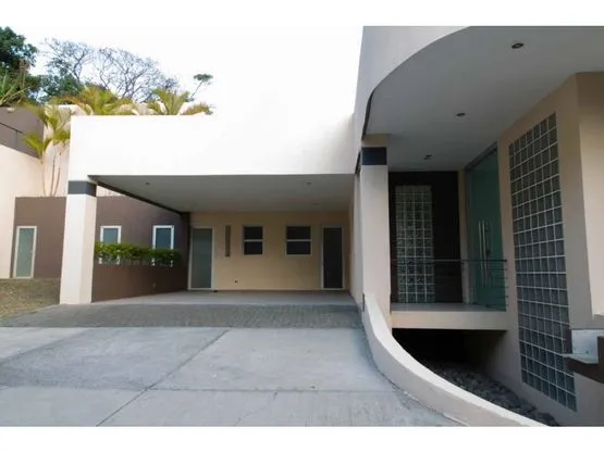 CASA EN POZOS DE SANTA ANA CON VISTAS ESPECTACULARES EN VENTA - image 7